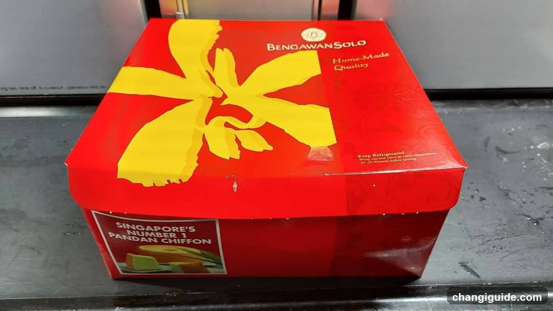 Bengawan Solo Pandan Chiffon Box