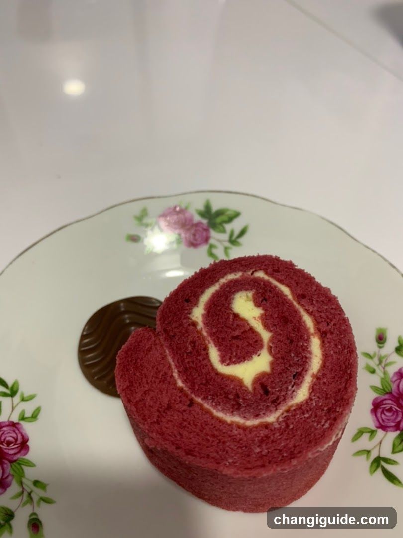 Red Velvet Roll Cake