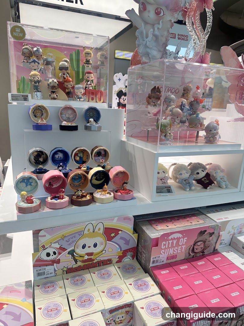 Kubo Blind Box Merchandise Display