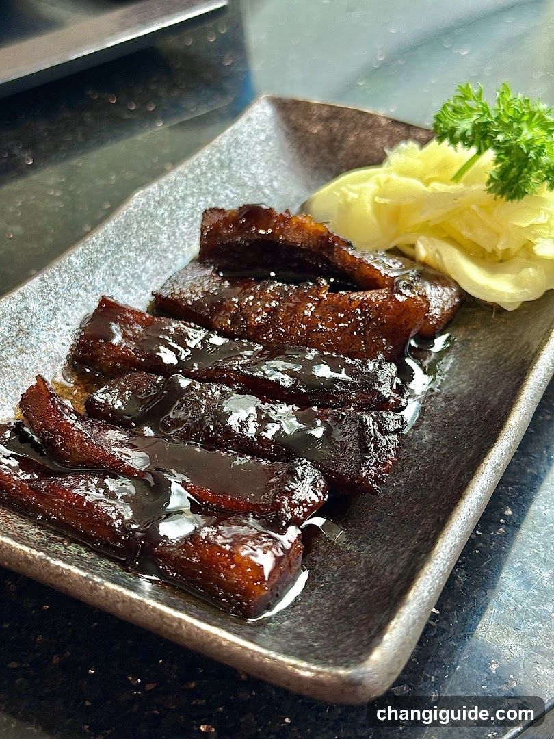 Sauced Meat Slices with Pickled Vegetables