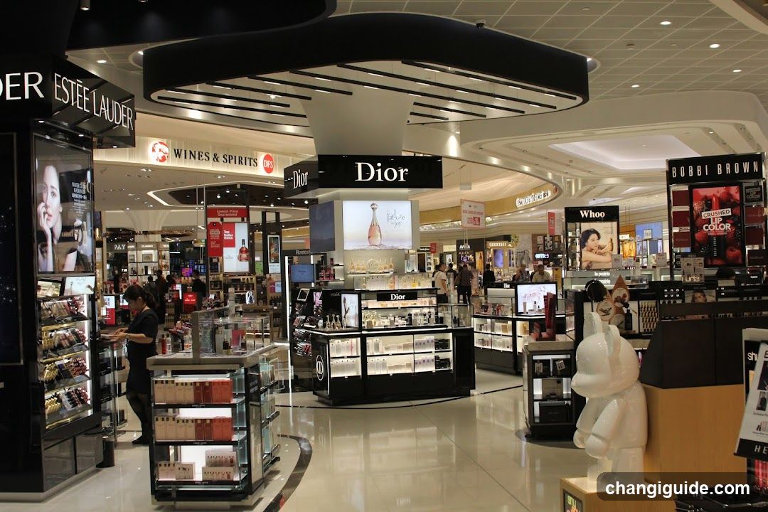 Luxury Beauty and Cosmetics Store Interior