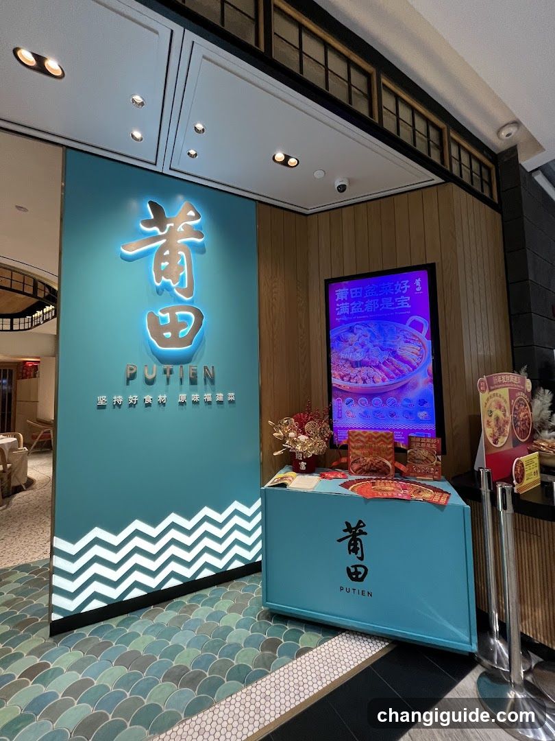 Putien Restaurant Interior Display