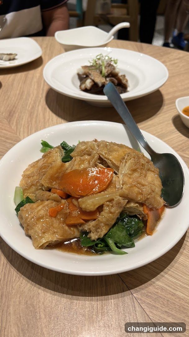 Dish with tofu and vegetables