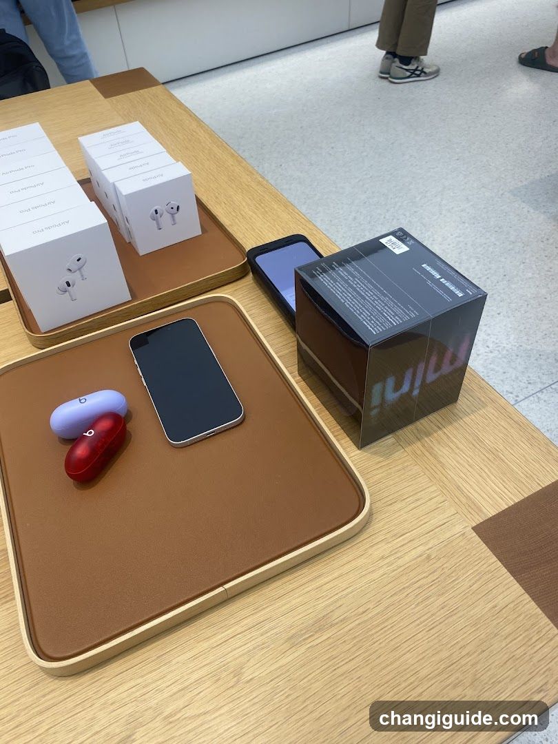 Apple Store Display Table