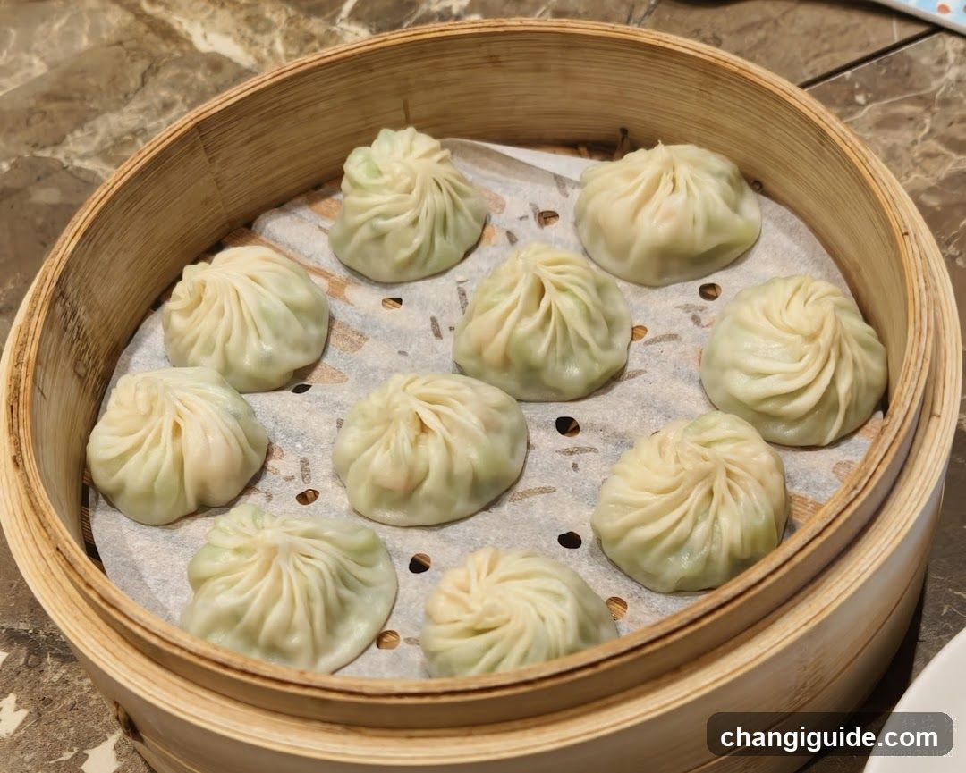 Steamed Dumplings in Bamboo Steamer