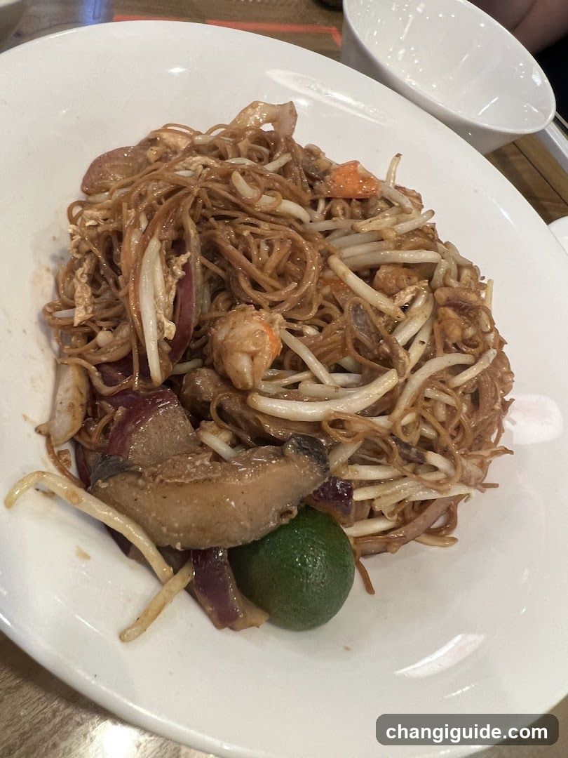 Stir-fried Noodles with Vegetables and Lime