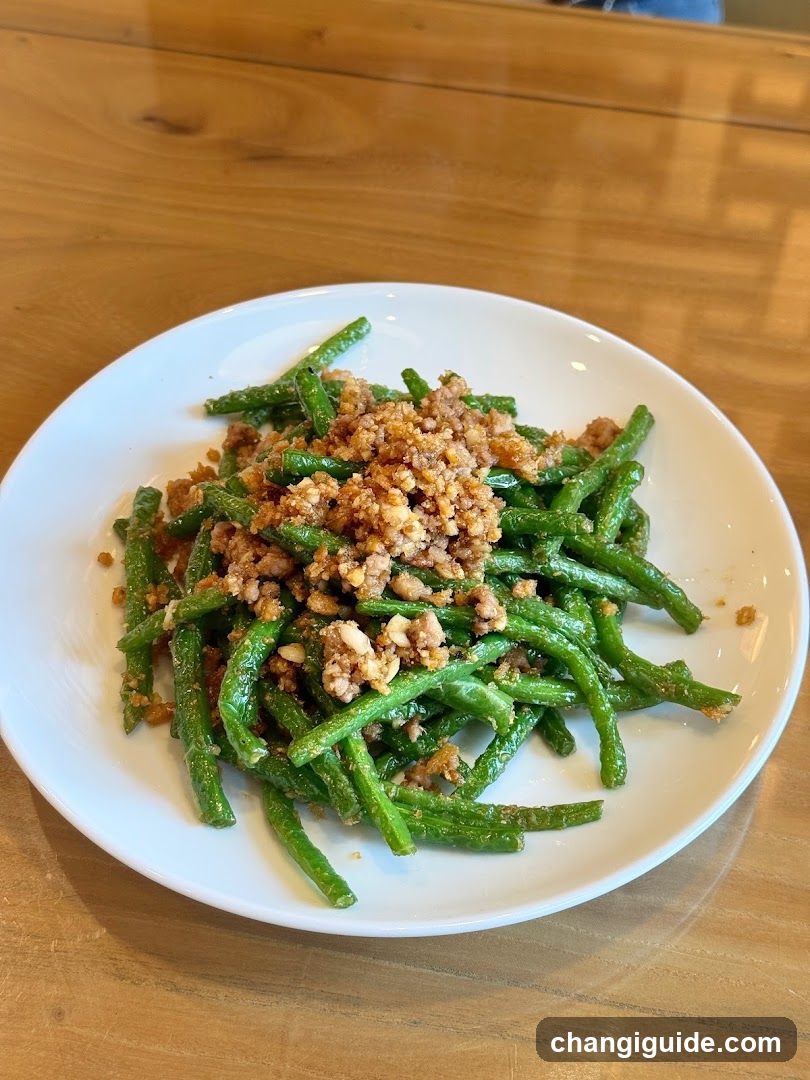 Stir-fried Green Beans with Minced Meat Topping