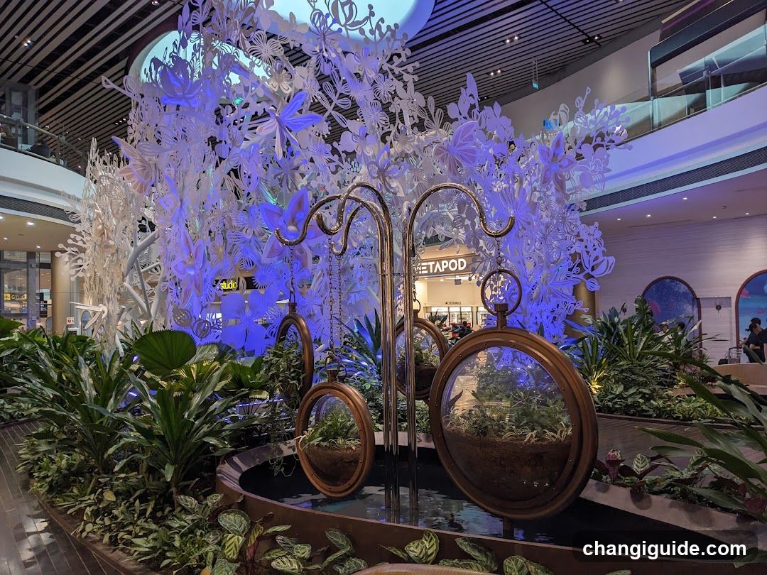 Mall Interior Display