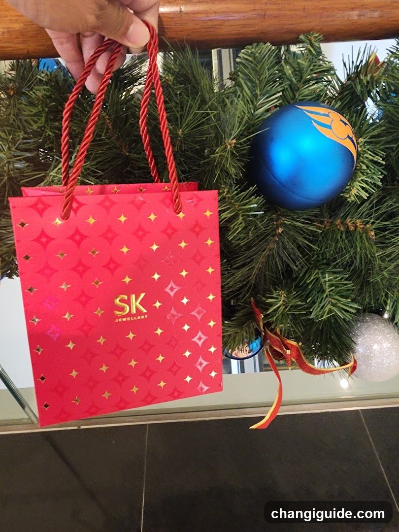 SK Jewellery Gift Bag with Christmas Ornament