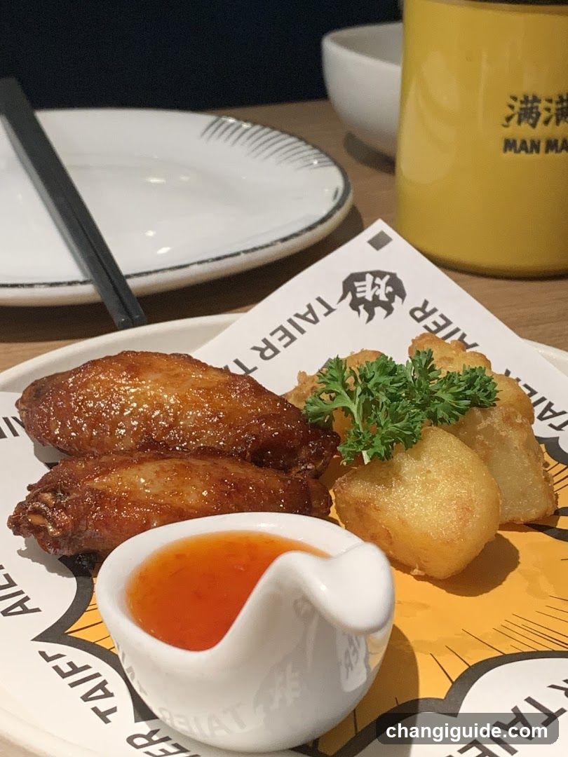 Fried Chicken Wings with Sauce