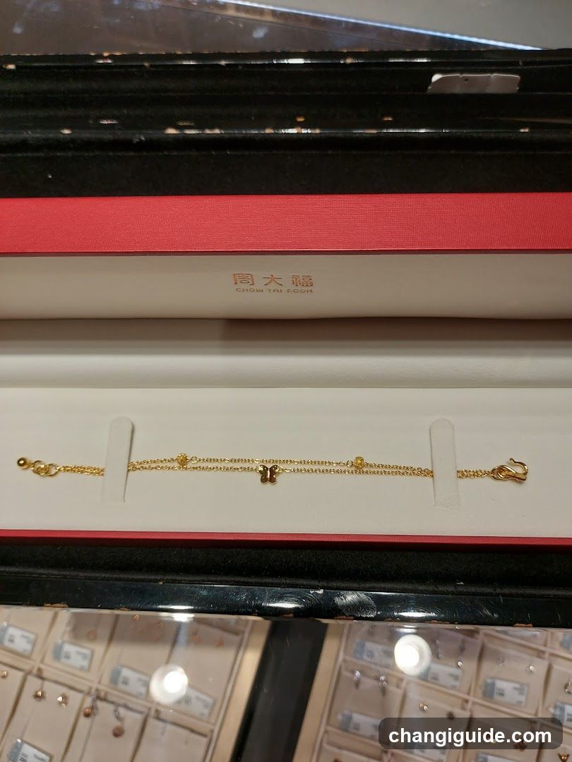 Chow Tai Fook Bracelet Display