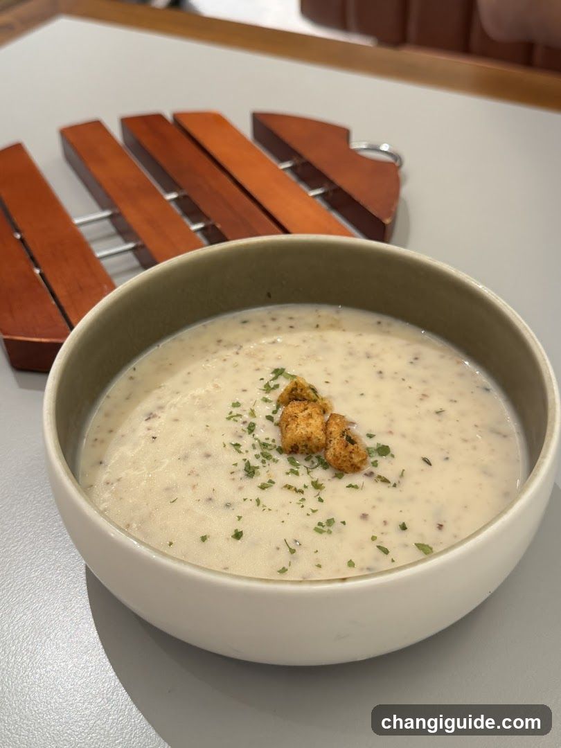 Creamy Soup with Croutons