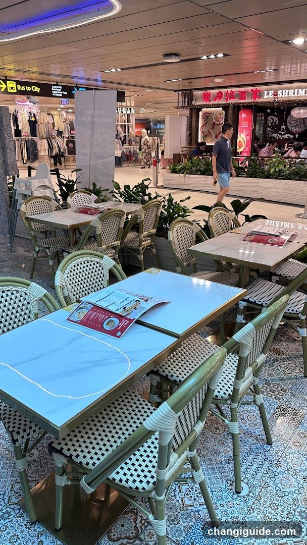 Mall Food Court Area