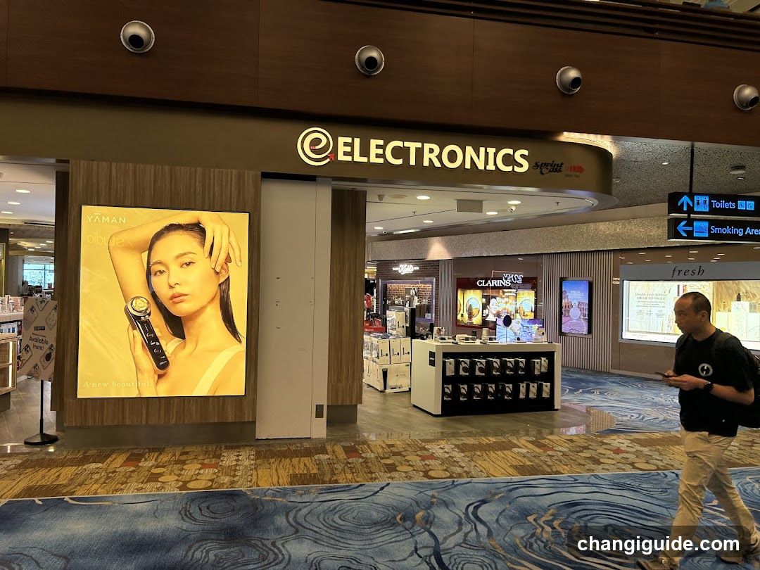 Electronics Store Entrance with Yaman Ad