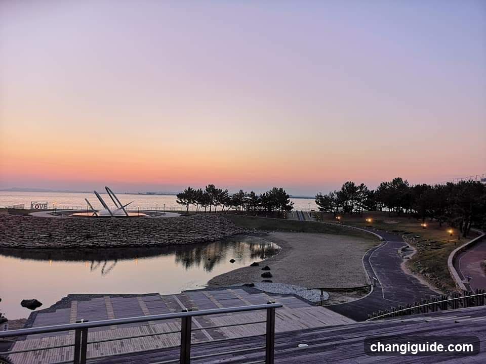 Sunset at the waterfront park