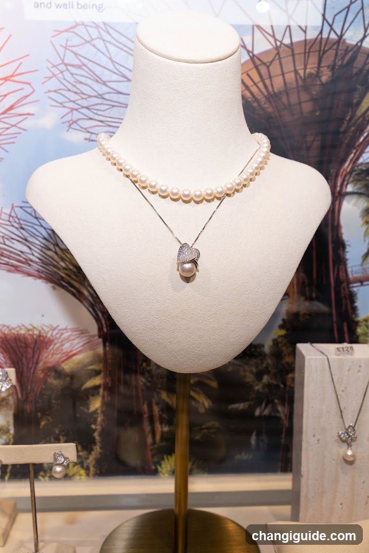 Pearl Jewelry Display