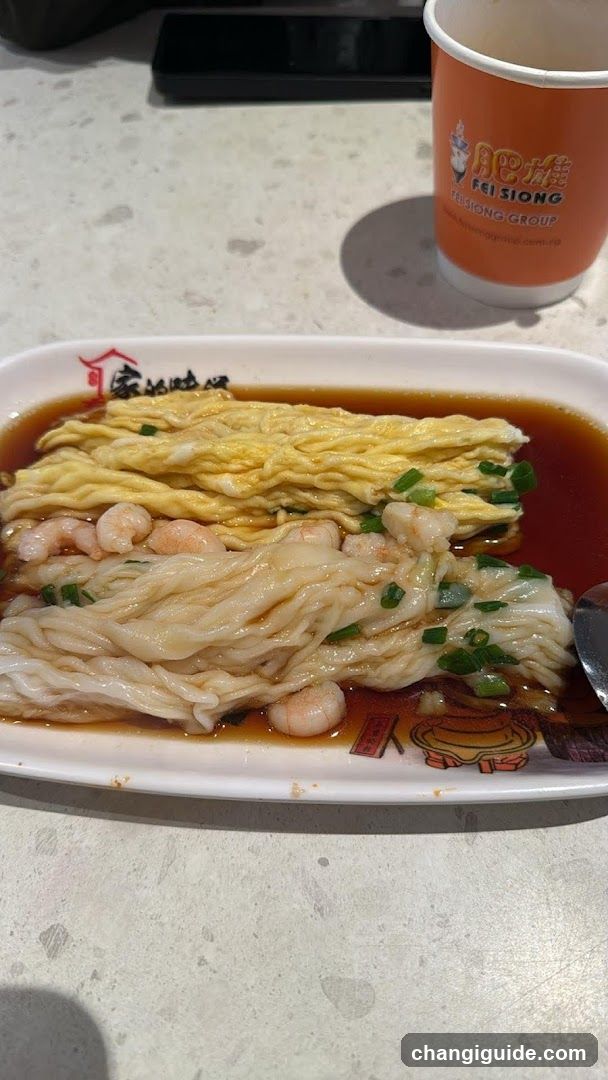 Rice Noodle Dish with Shrimp and Egg