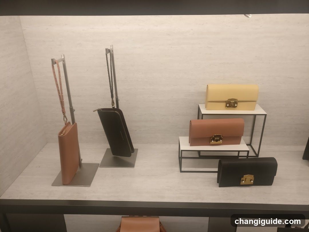 Handbag Display