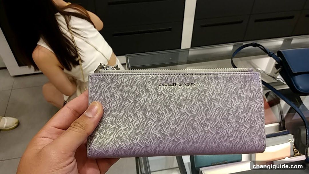 Handheld Wallet in Store