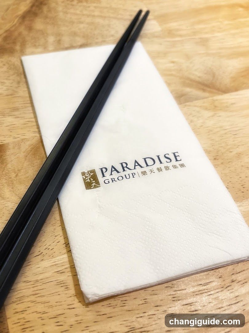 Paradise Group Napkin with Chopsticks