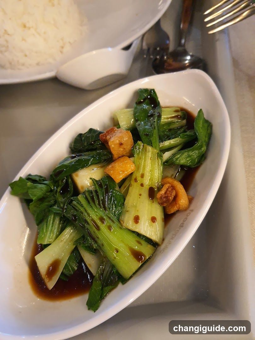 Stir-fried Bok Choy with Cashews and Tofu