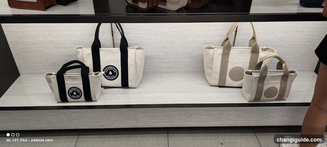 Tote Bags Display