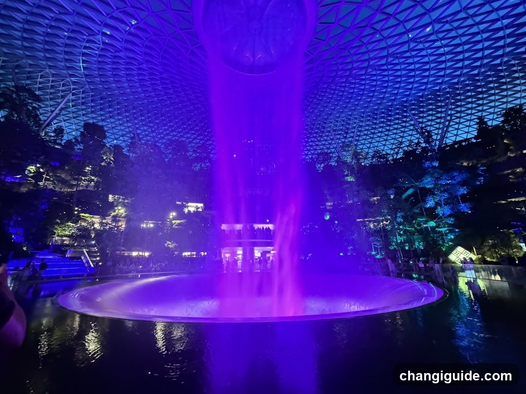 Shangri-La's The St. Regis Singapore - Waterfall Interior