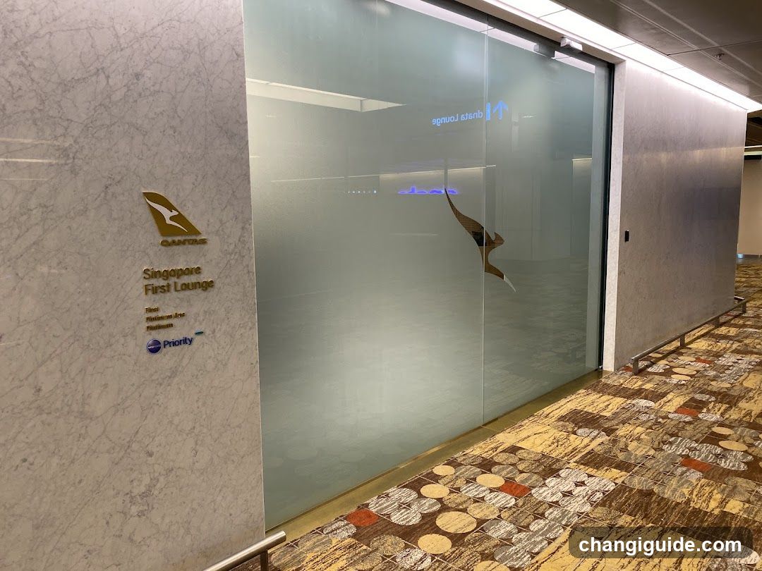 Singapore First Lounge Entrance