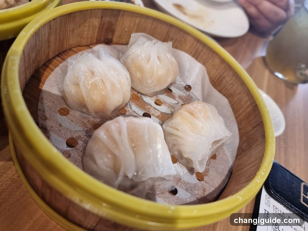 Steamed Dumplings in Bamboo Steamer