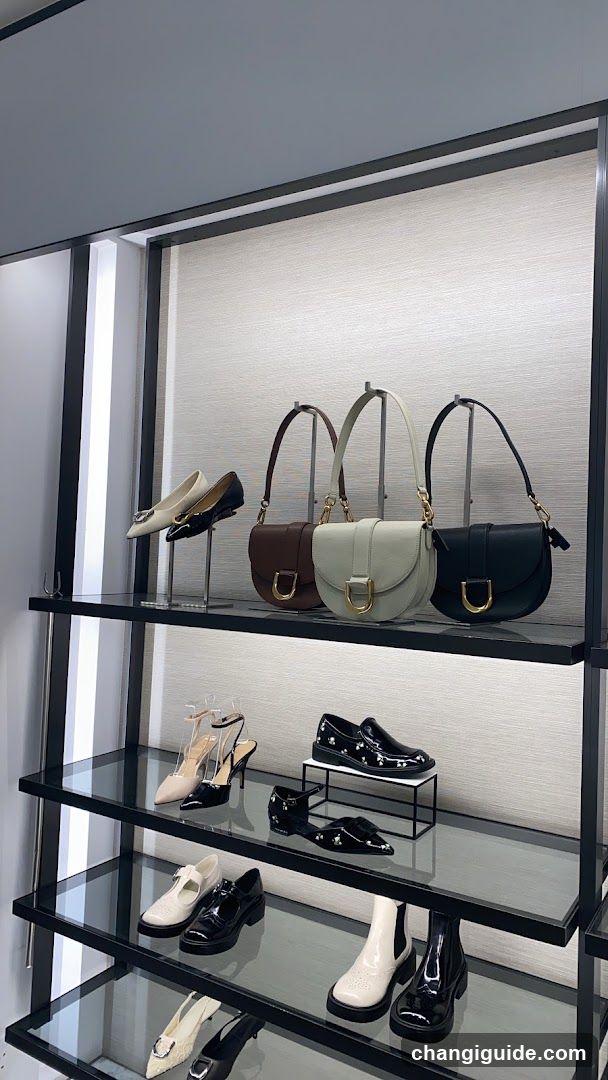 Fashion Display Shelf