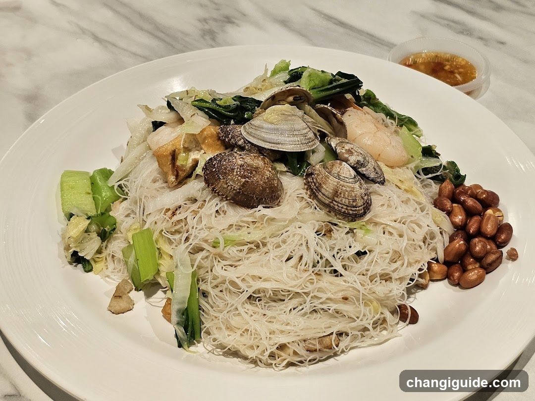 Seafood Noodle Dish with Clams and Peanuts