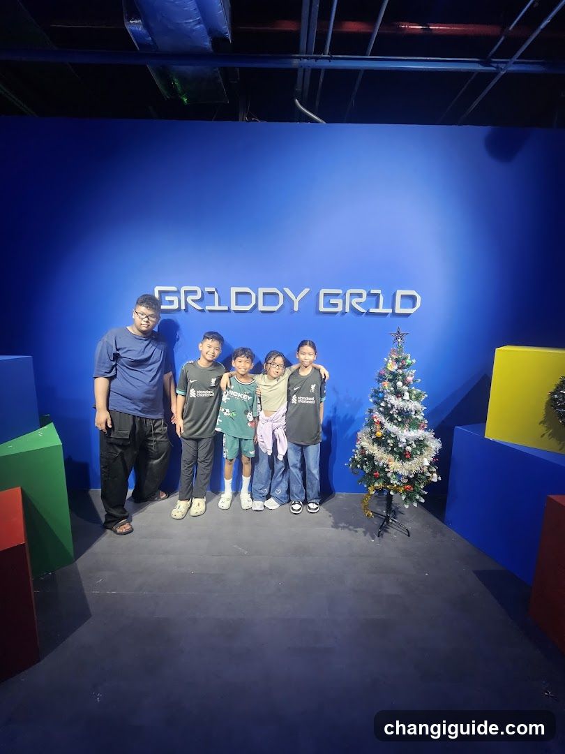 Griddy Grid Interior Photo