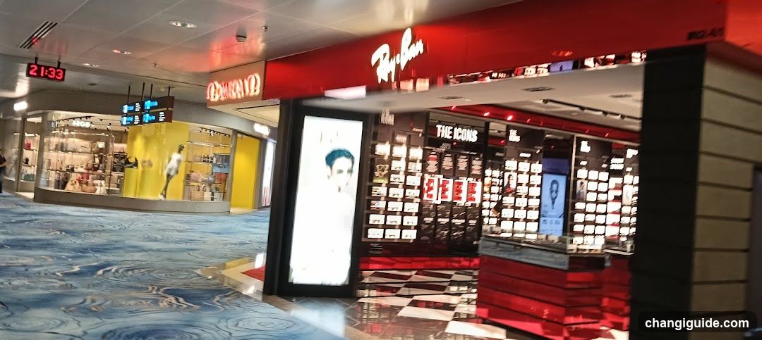 Ray-Ban Store Interior