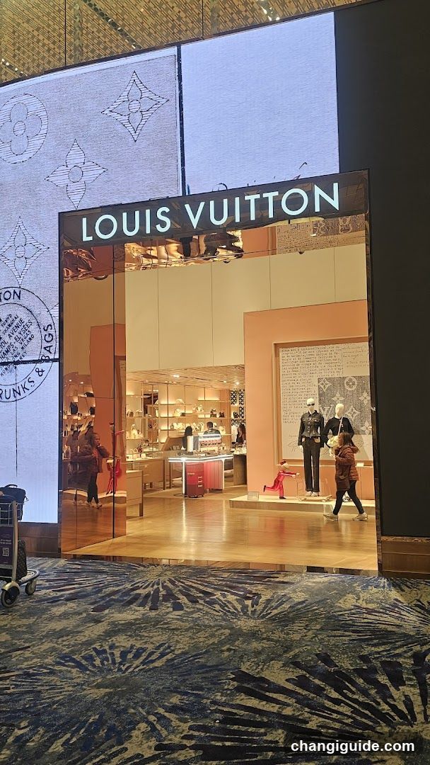 Louis Vuitton Storefront