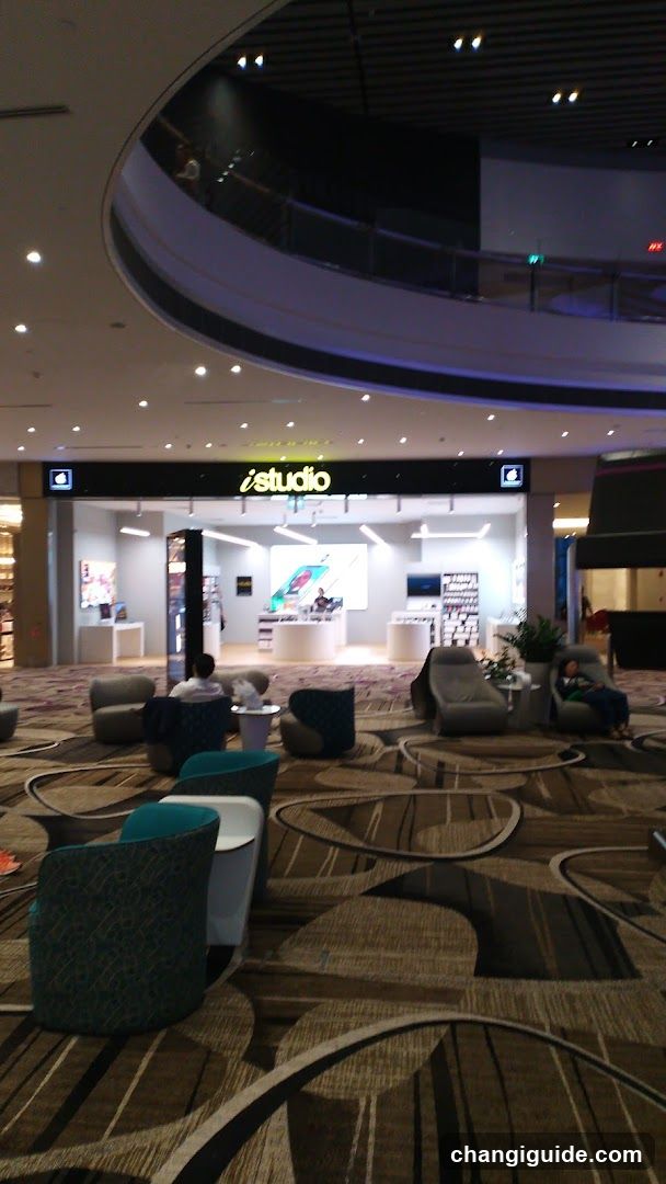 Shopping Mall Interior with iStudio Storefront