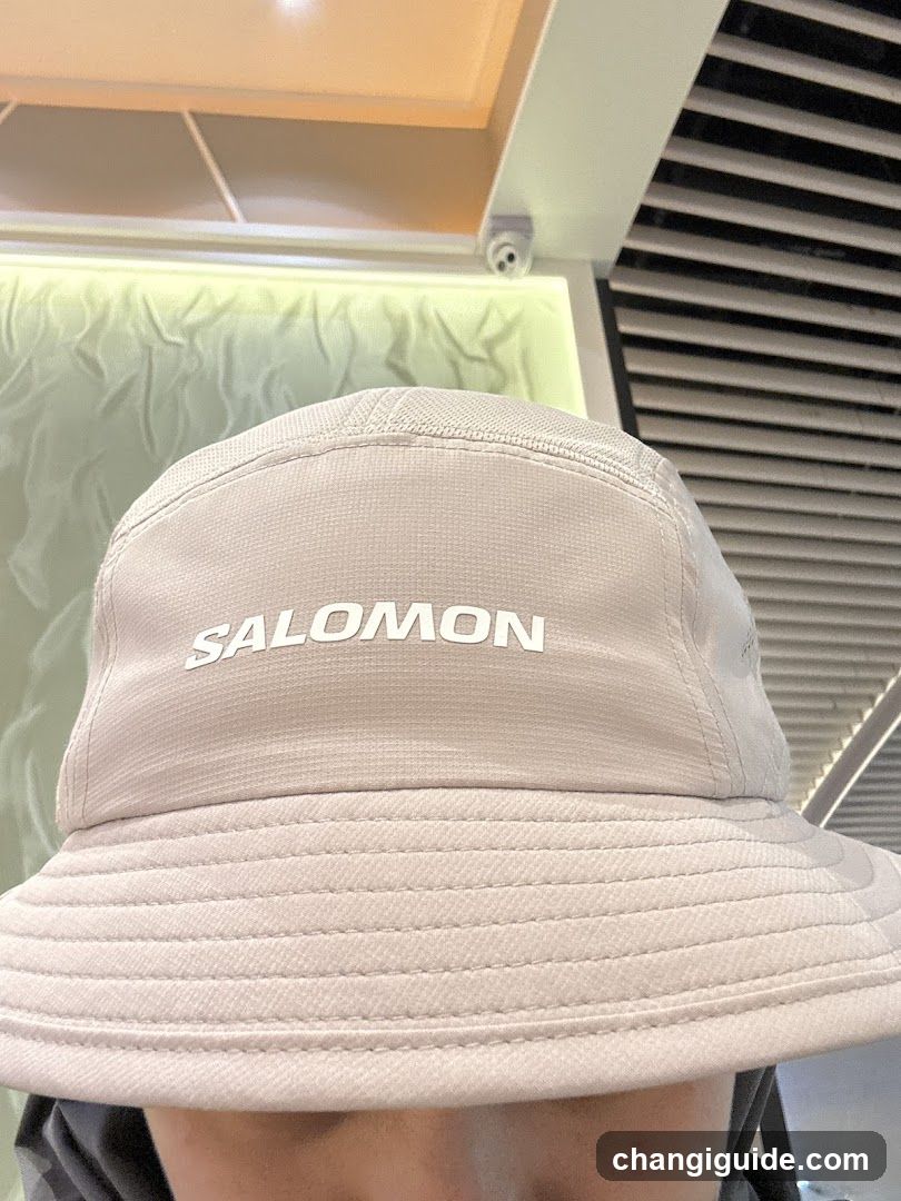 Salomon Hat Close-Up