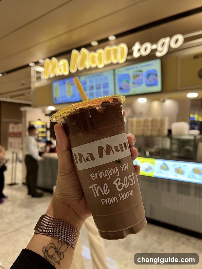 Ma Mum to-go drink in airport or mall
