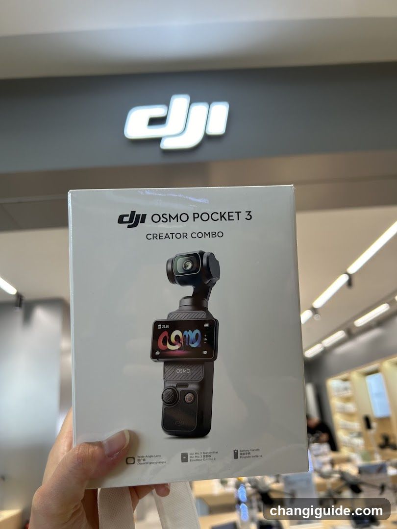 DJI Osmo Pocket 3 Creator Combo Box