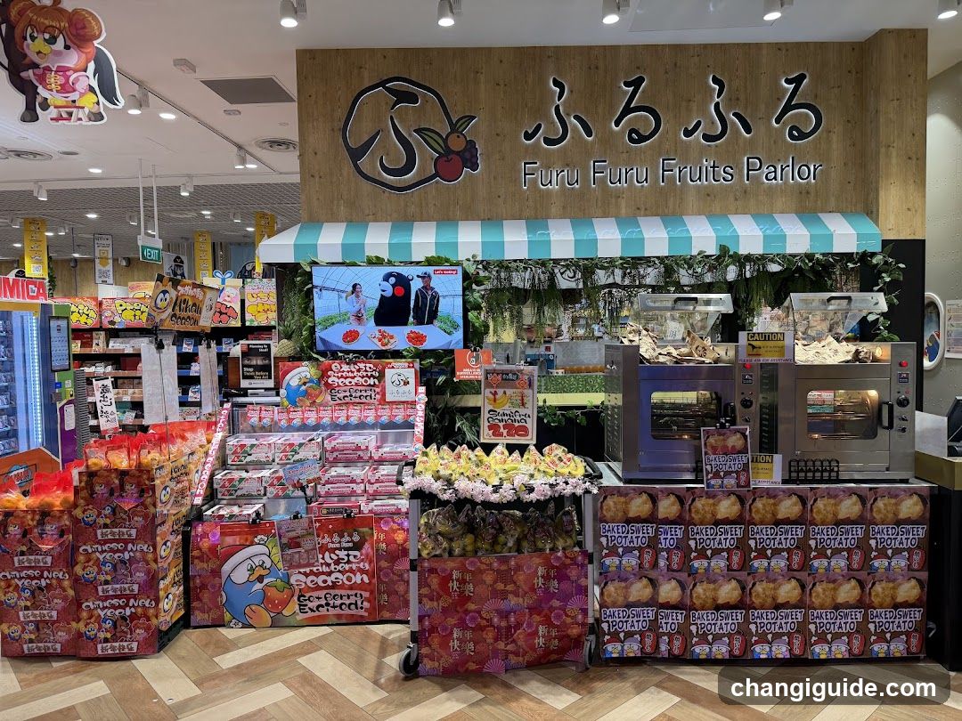 Furu Furu Fruits Parlor Interior Display