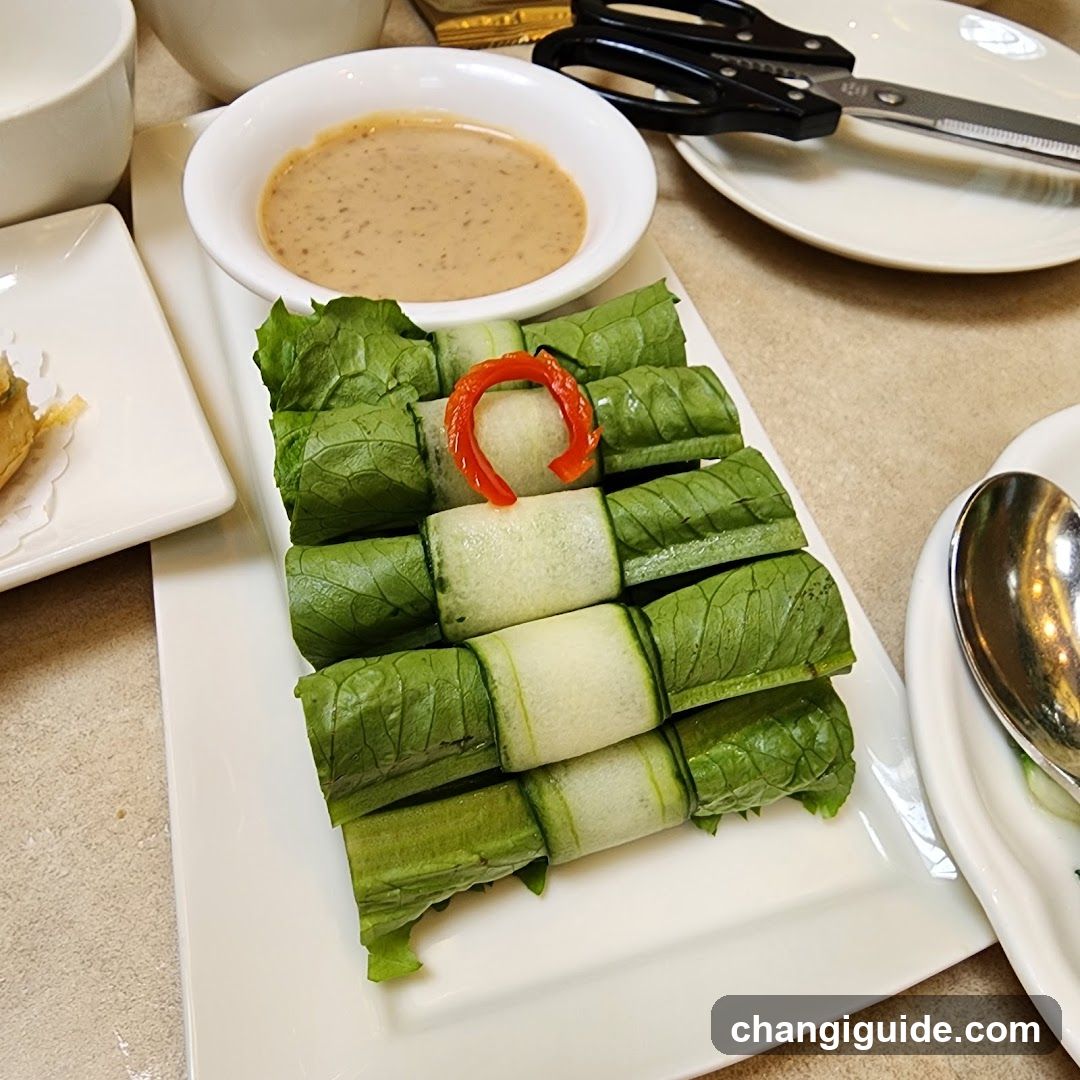 Cucumber and Lettuce Rolls with Sauce