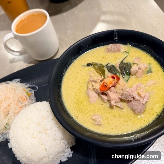 Thai Curry with Rice and Drink