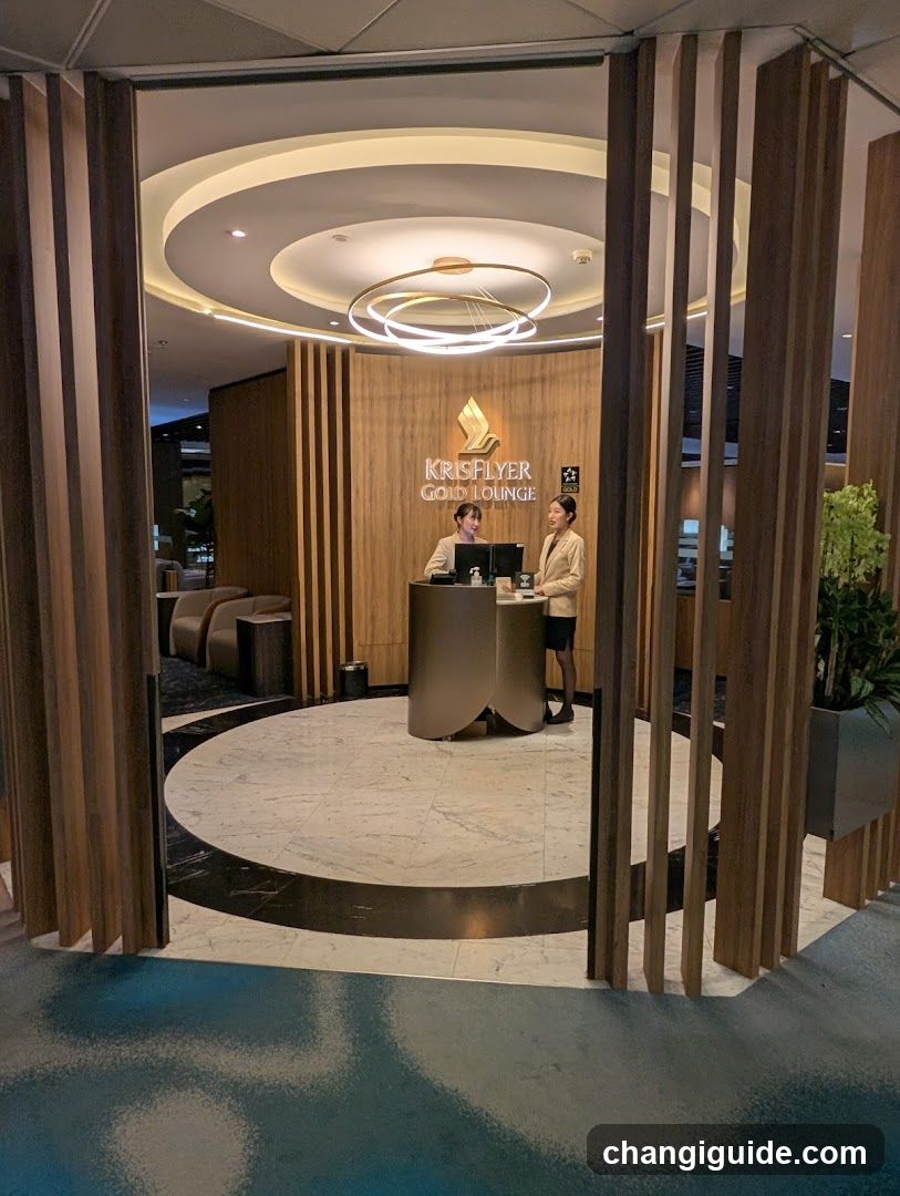 Krisflyer Gold Lounge - Terminal 2