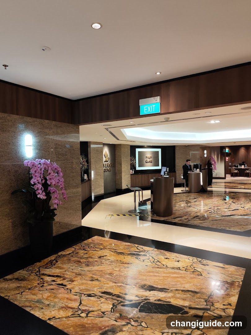 Krisflyer Gold Lounge - Terminal 2