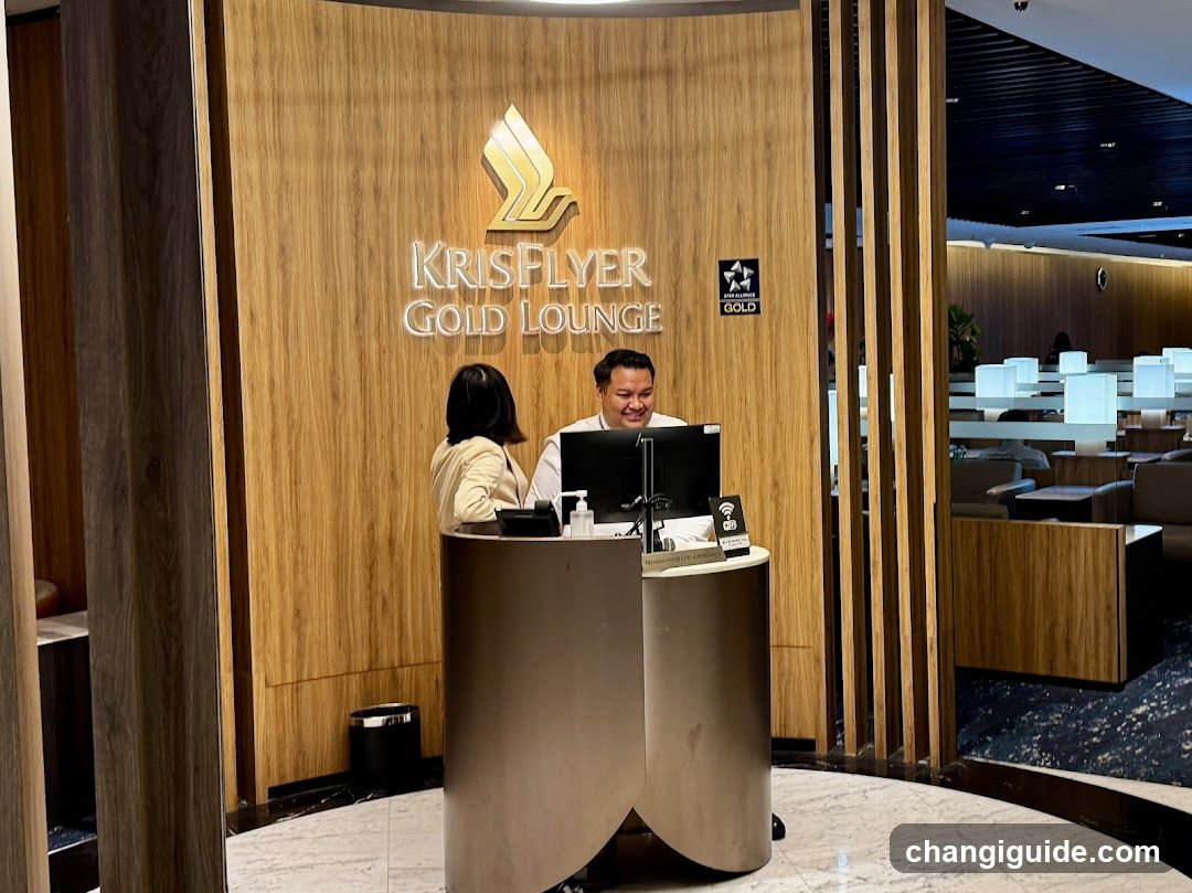 KrisFlyer Gold Lounge Reception Desk