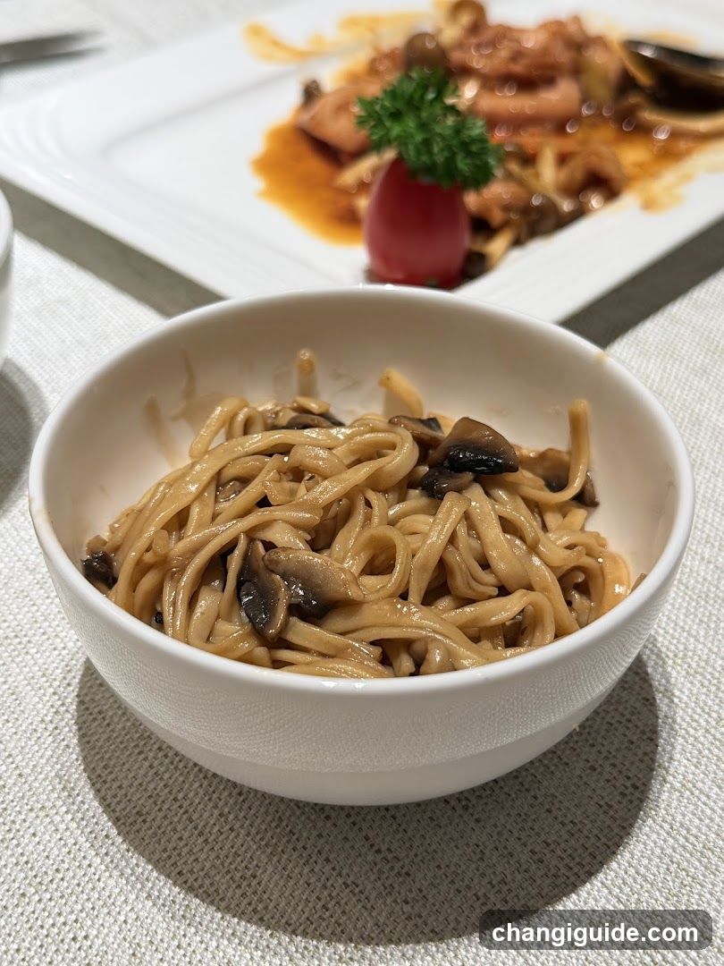 Noodles with Mushrooms and Sauce