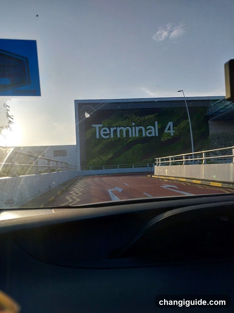 Approach to Terminal 4