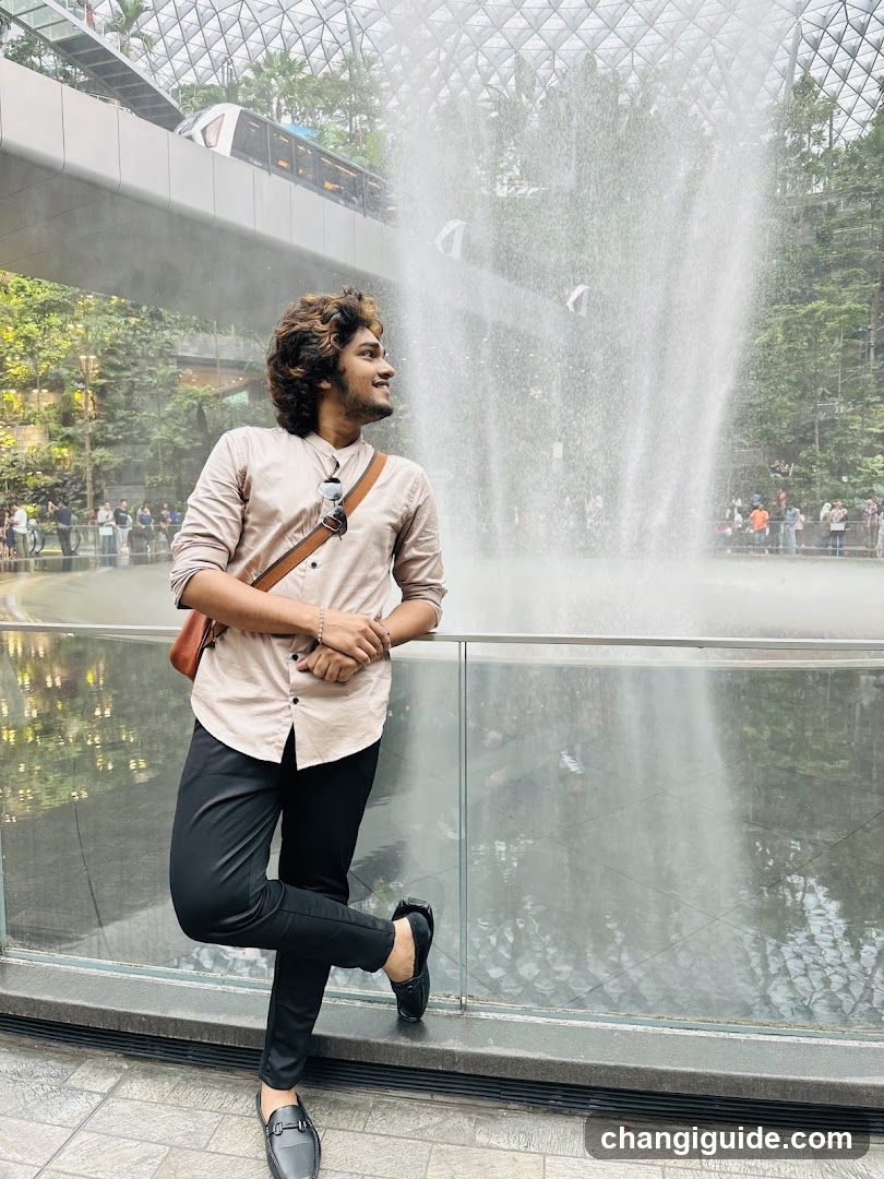 Man at the Jewel Changi fountain