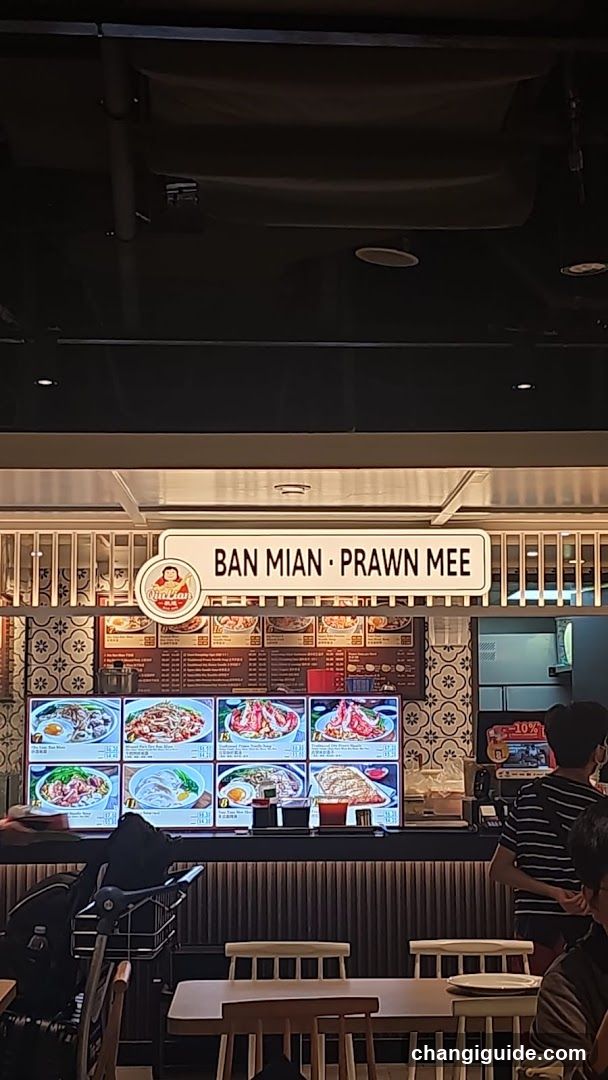 Ban Mian - Prawn Mee Stall Interior View