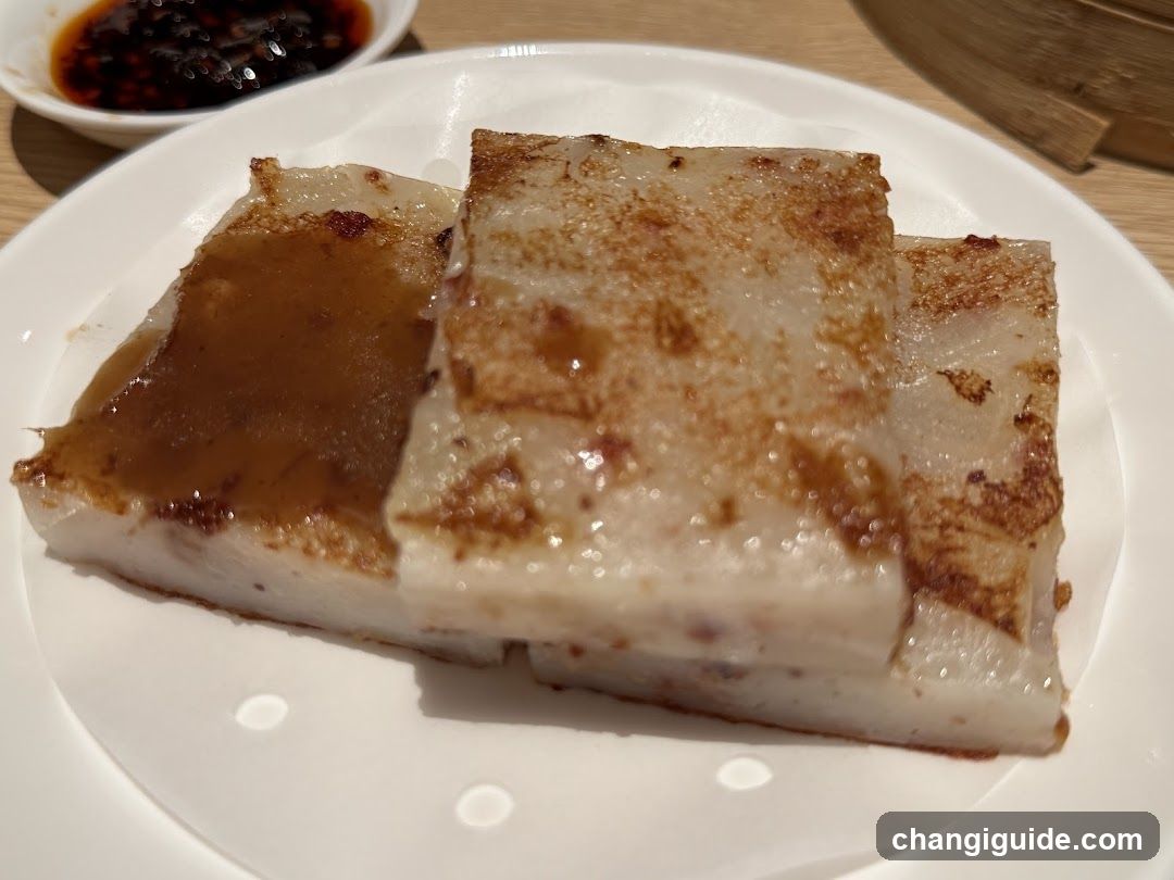 Steamed Rice Cake with Sauce