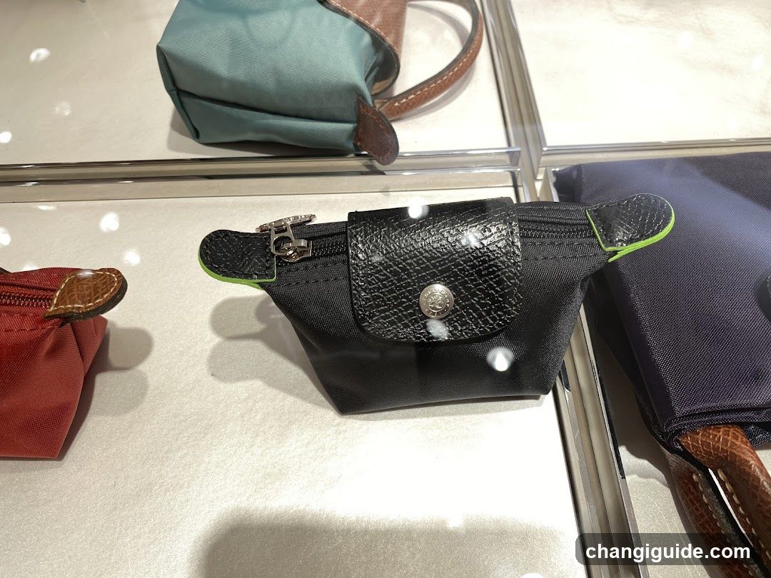 Longchamp Wallet Display